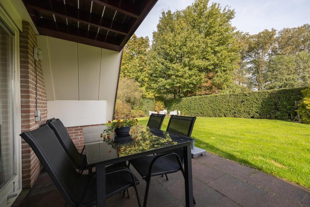 Kleine Zanglijster I Prachtig Huisje Nabij Bosrand Zwiggelte Bagian luar foto
