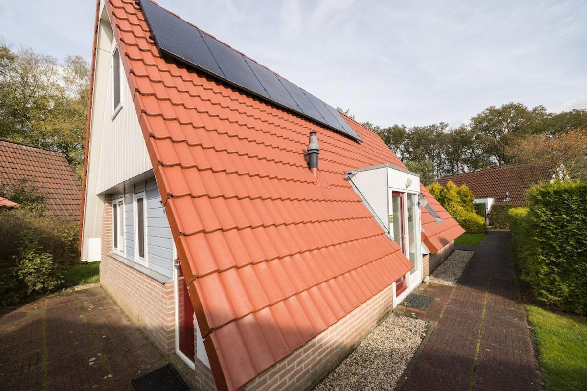Kleine Zanglijster I Prachtig Huisje Nabij Bosrand Zwiggelte Bagian luar foto