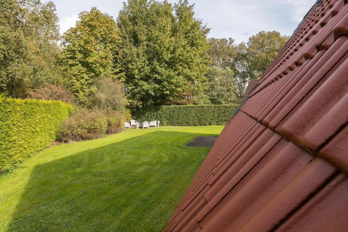 Kleine Zanglijster I Prachtig Huisje Nabij Bosrand Zwiggelte Bagian luar foto
